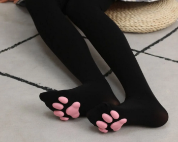 chaussettes-hautes-montantes-noires-coussinets-chat-2