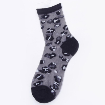 chaussettes-leopard-transparentes-5