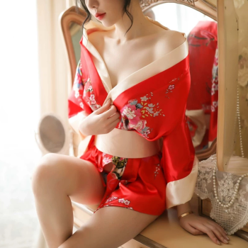 kimono-peignoir-rouge-sexy