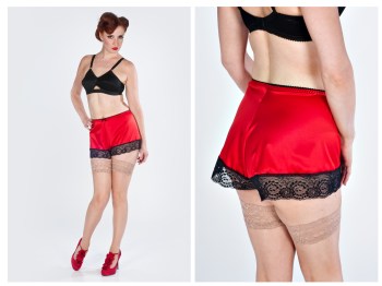 Shorty rétro rouge et noir satiné "Red real French knicker"