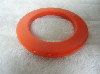 Bracelet rétro en résine orange années 60