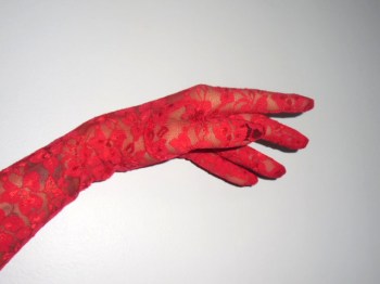 Gants pinups longs en dentelle rouge 54cm