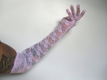 Gants pinups longs en dentelle rose pâle 54cm