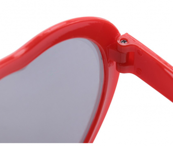 lunettes-coeurs-rouges-effet-lumiere-coeurs-5