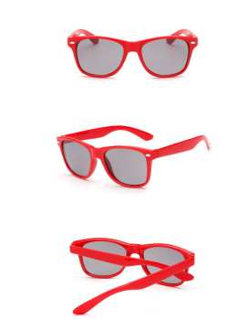 lunettes-soleil-retro-basiques-rouges