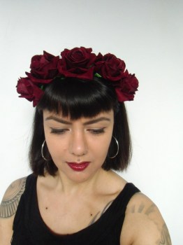 Serre-tête couronne de fleurs roses pour coiffures pin-up